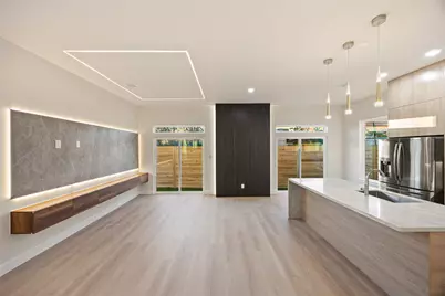 3807 Noah Street W, Houston, TX 77021 - Photo 9