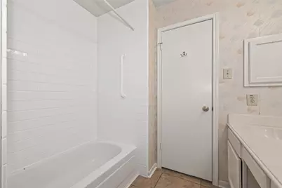 8914 Mattison Drive, Houston, TX 77088 - Photo 29