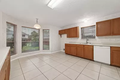 8914 Mattison Drive, Houston, TX 77088 - Photo 11