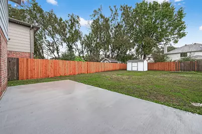8914 Mattison Drive, Houston, TX 77088 - Photo 39