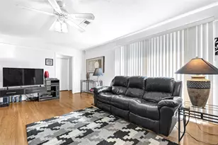 4831 Knickerbocker St, Houston, TX 77035 - Photo 19