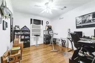 4831 Knickerbocker St, Houston, TX 77035 - Photo 37