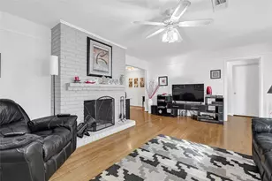4831 Knickerbocker St, Houston, TX 77035 - Photo 17