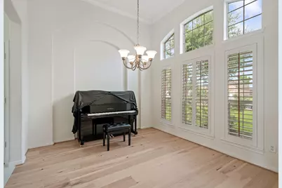 10326 Low Bridge Lane, Sugar Land, TX 77498 - Photo 9