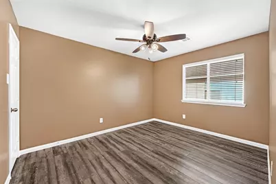 13218 Ambrosa Drive, Houston, TX 77044 - Photo 15