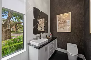 4028 Essex Ln, Houston, TX 77027 - Photo 25