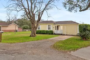 518 Sunny Ln, Wharton, TX 77488 - Photo 5