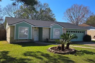 6125 Brookdale Dr, League City, TX 77573 - Photo 1