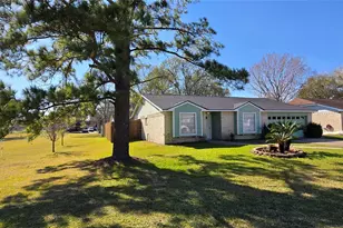 6125 Brookdale Dr, League City, TX 77573 - Photo 5