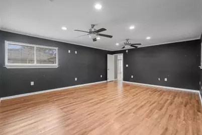 5102 Meadow Lane Lane, Dickinson, TX 77539 - Photo 17