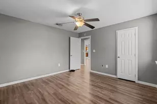 5102 Meadow Ln Ln, Dickinson, TX 77539 - Photo 19