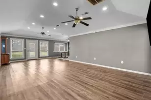 5102 Meadow Ln Ln, Dickinson, TX 77539 - Photo 7