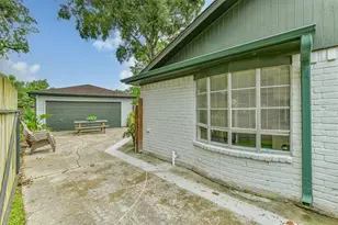 731 Reseda Dr, Houston, TX 77062 - Photo 5