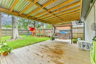 731 Reseda Dr, Houston, TX 77062 - Photo 9
