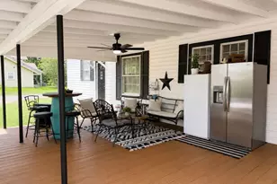 823 8th St, Cushing, TX 75760 - Photo 13
