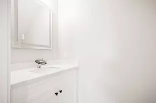 6322 Sayers St, Houston, TX 77026 - Photo 9