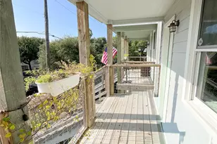 2008 - 2010 Ave O 1/2, Galveston, TX 77550 - Photo 27