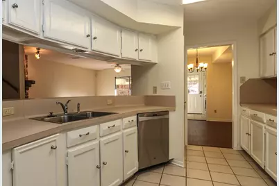 14209 Lost Meadow Lane, Houston, TX 77079 - Photo 15