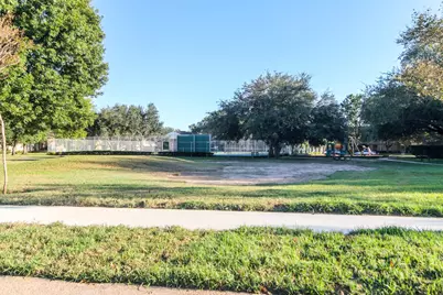 14209 Lost Meadow Lane, Houston, TX 77079 - Photo 33