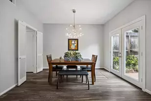 701 Bering Dr, Houston, TX 77057 - Photo 11