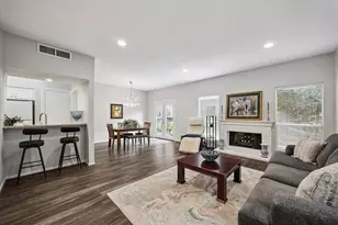 701 Bering Dr, Houston, TX 77057 - Photo 17