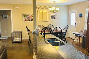 319 Jones St, Columbus, TX 78934 - Photo 7