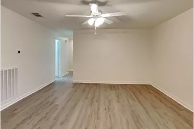 10527 Mills Walk Drive, Houston, TX 77070 - Photo 5