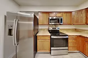10527 Mills Walk Dr, Houston, TX 77070 - Photo 7