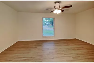 10527 Mills Walk Drive, Houston, TX 77070 - Photo 11