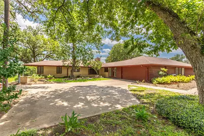 322 E Obryant Street, Bellville, TX 77418 - Photo 25