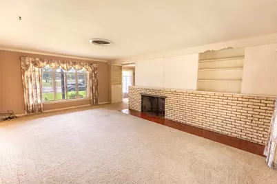 322 E Obryant Street, Bellville, TX 77418 - Photo 11