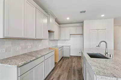 21119 Sunlight Grove Drive, Rosharon, TX 77583 - Photo 15