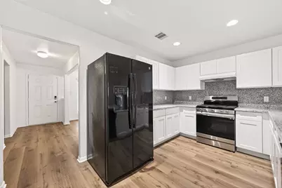 16763 N Gull Drive, Conroe, TX 77385 - Photo 15