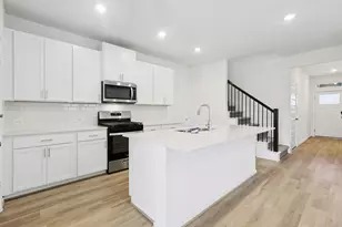 18476 Lndg Mdws Ln, New Caney, TX 77357 - Photo 9