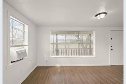 105 W Linney Street, Dayton, TX 77535 - Photo 17