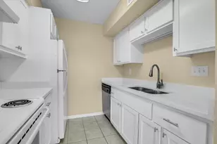 3220 69th St, Galveston, TX 77551 - Photo 9