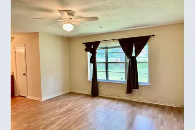 6011 Green Falls Drive, Houston, TX 77088 - Photo 13
