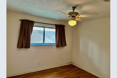 6011 Green Falls Drive, Houston, TX 77088 - Photo 11