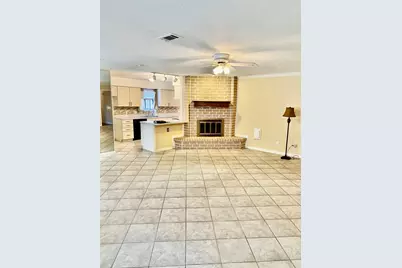 6011 Green Falls Drive, Houston, TX 77088 - Photo 5