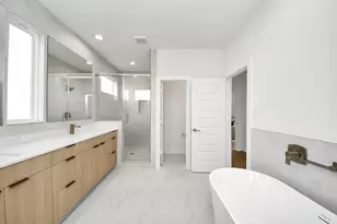 9123 La Pau Ln, Houston, TX 77051 - Photo 35