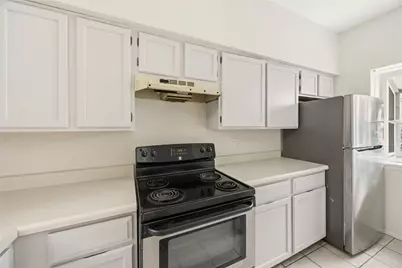 7589 Cambridge Street #B, Houston, TX 77054 - Photo 9
