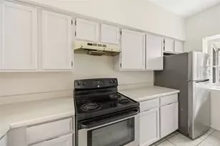 7589 Cambridge St, Houston, TX 77054 - Photo 9