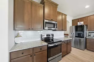 6138 Hazel Lk Dr, Conroe, TX 77303 - Photo 13