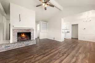 806 S Hyannis Port St, Crosby, TX 77532 - Photo 7