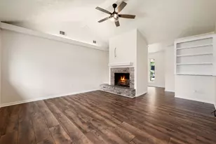 806 S Hyannis Port St, Crosby, TX 77532 - Photo 7