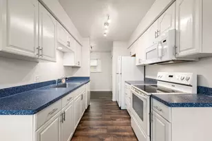 806 S Hyannis Port St, Crosby, TX 77532 - Photo 9