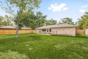 806 S Hyannis Port St, Crosby, TX 77532 - Photo 29