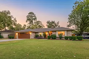 806 S Hyannis Port St, Crosby, TX 77532 - Photo 3