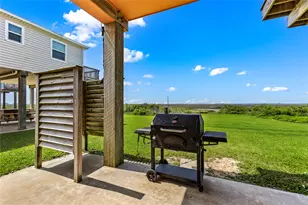 2815 Bluewater Hwy, Surfside Beach, TX 77541 - Photo 9