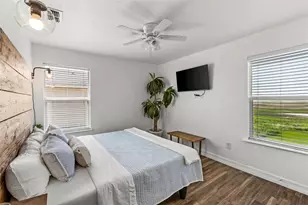 2815 Bluewater Hwy, Surfside Beach, TX 77541 - Photo 25